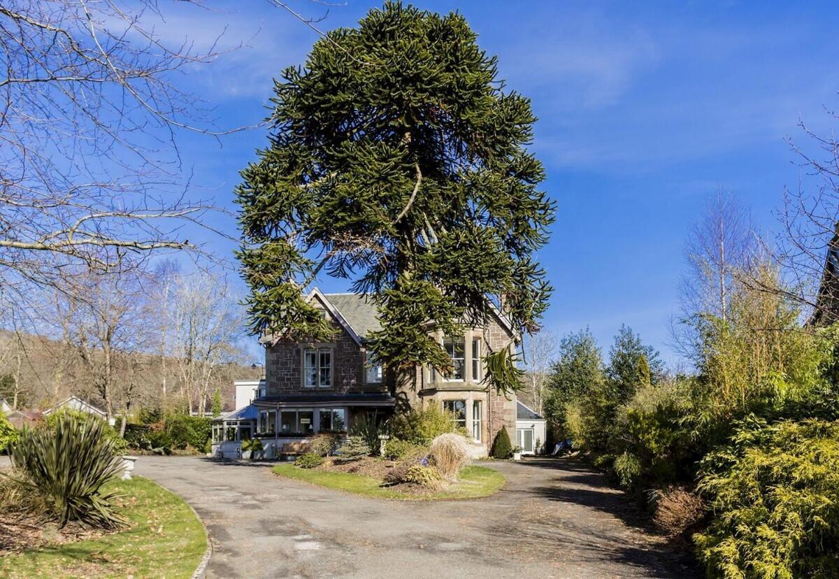 The Abbotsford Hotel Callander Exterior photo